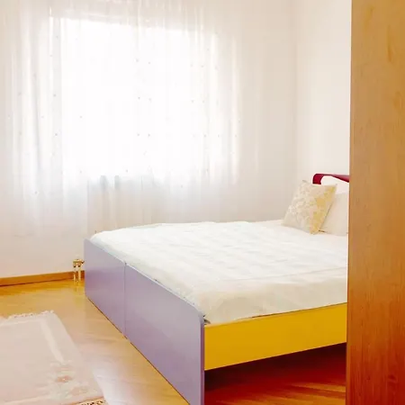 Engadin - Free Parking 아파트 사라예보