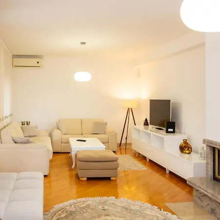 아파트 Engadin - Free Parking *