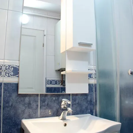 Engadin's Old Town Units - Free Parking Apartman *