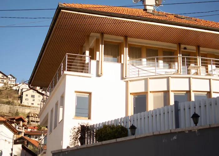 Apartment Engadin's Old Town Units - Free Parking Sarajevo