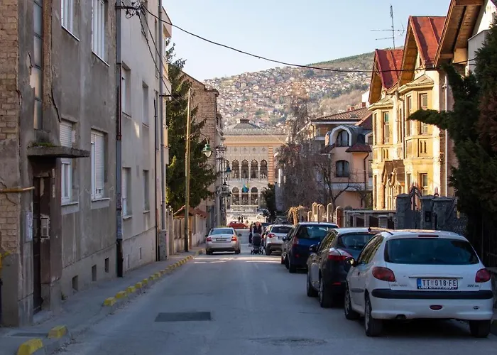 Engadin's Old Town Units - Free Parking Apartment Sarajevo