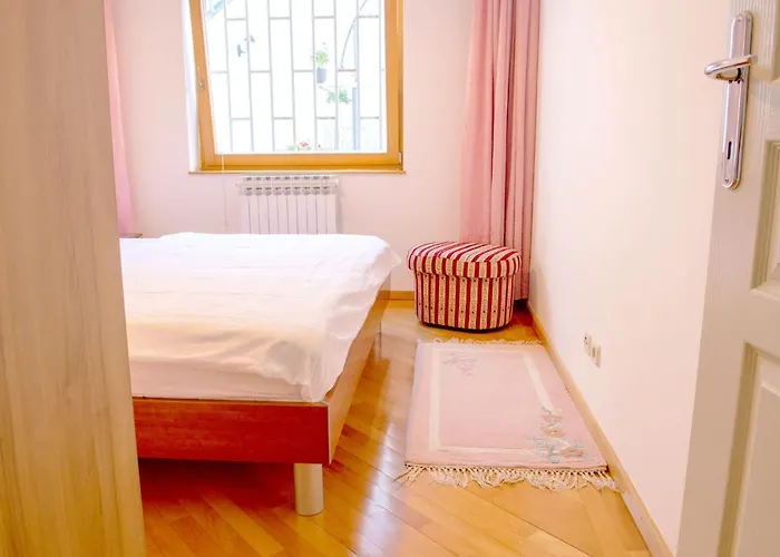 Engadin's Old Town Units - Free Parking *