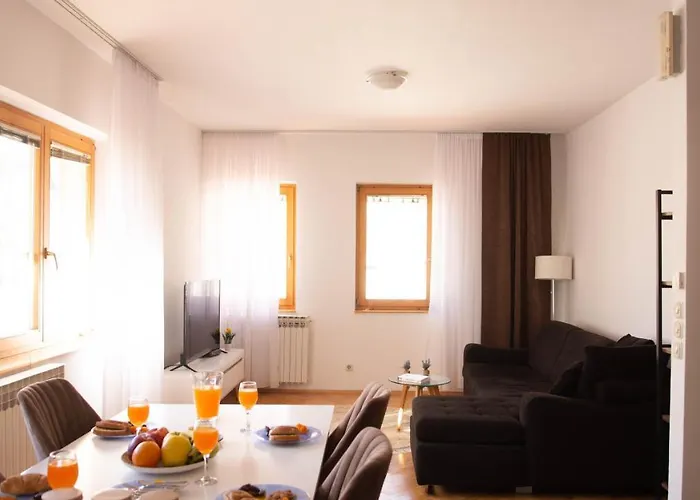 Engadin's Old Town Units - Free Parking *