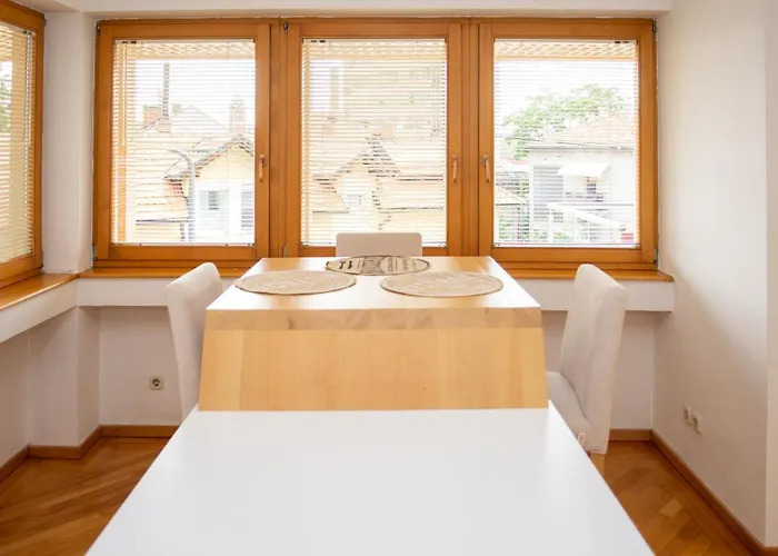 Engadin's Old Town Units - Free Parking *