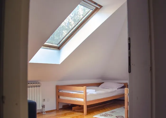 Apartment Engadin's Old Town Units - Free Parking